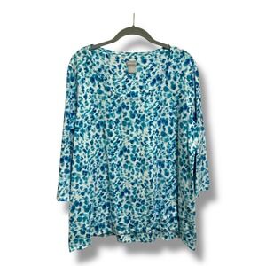Chicos Blue White Abstract Animal Print Slub Knit Top 3/4 Sleeve Scoop Neck 3 XL